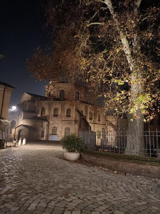 Bb Letterario Bed and Breakfast Ραβένα Εξωτερικό φωτογραφία